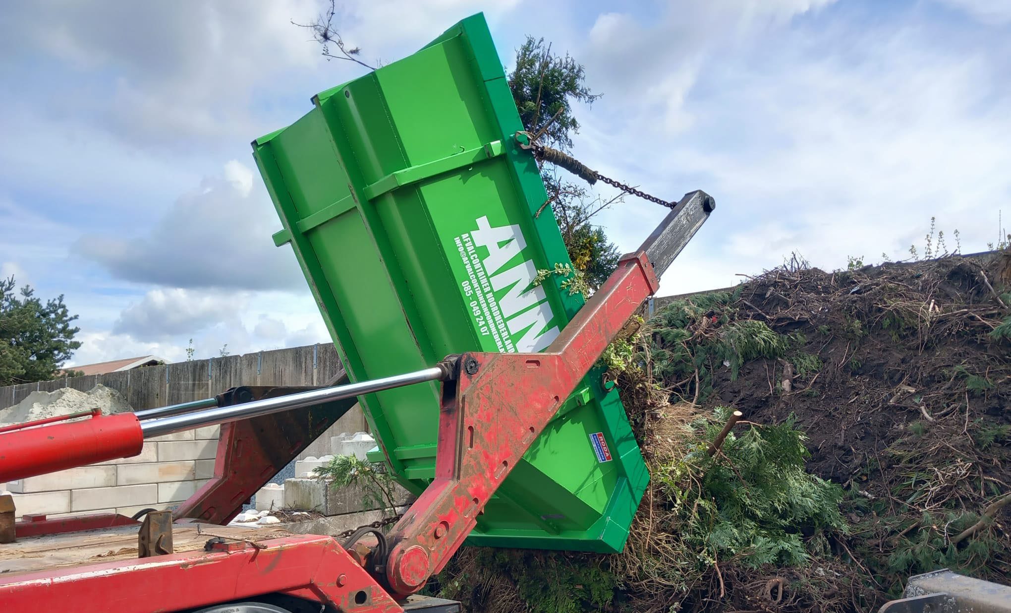 Rolcontainer Noordscheschut Hoogeveen - Afvalcontainer Noord Nederland